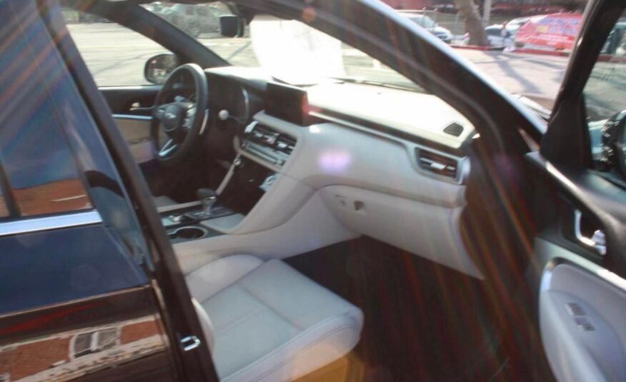Genesis 970 sedan 4d sport prestige 2025