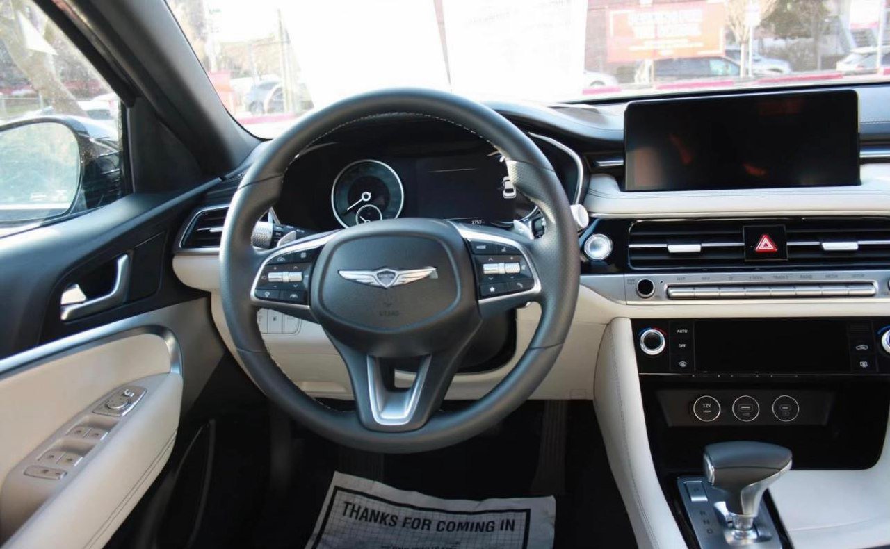 Genesis 970 sedan 4d sport prestige 2025