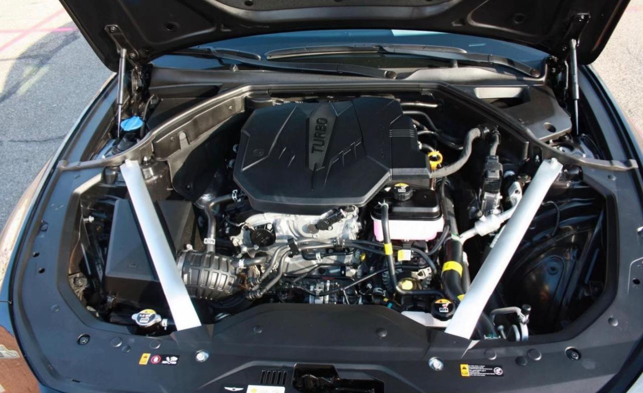 Genesis 970 sedan 4d sport prestige 2025