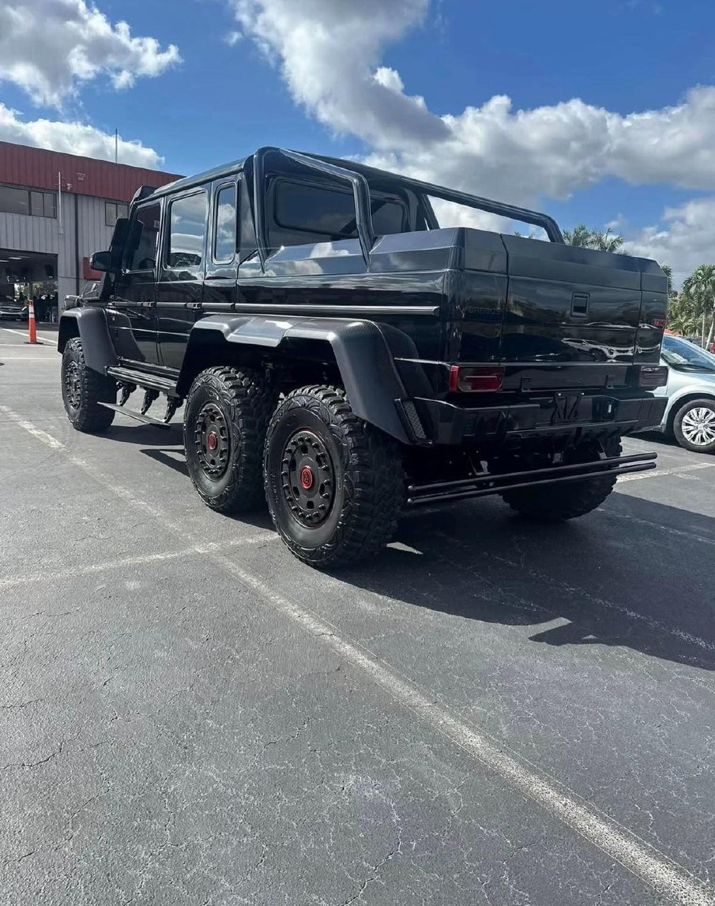 Mercedes-Benz G63 AMG 6×6 Brabus