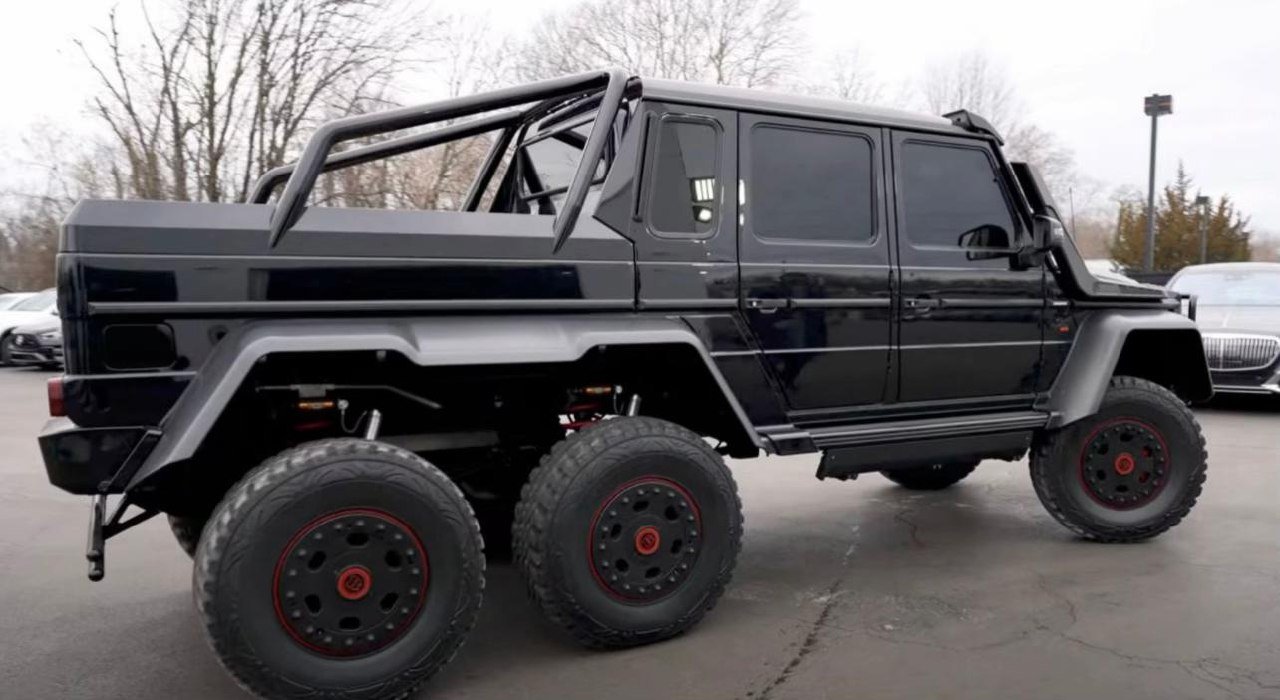 Mercedes-Benz G63 AMG 6×6 Brabus