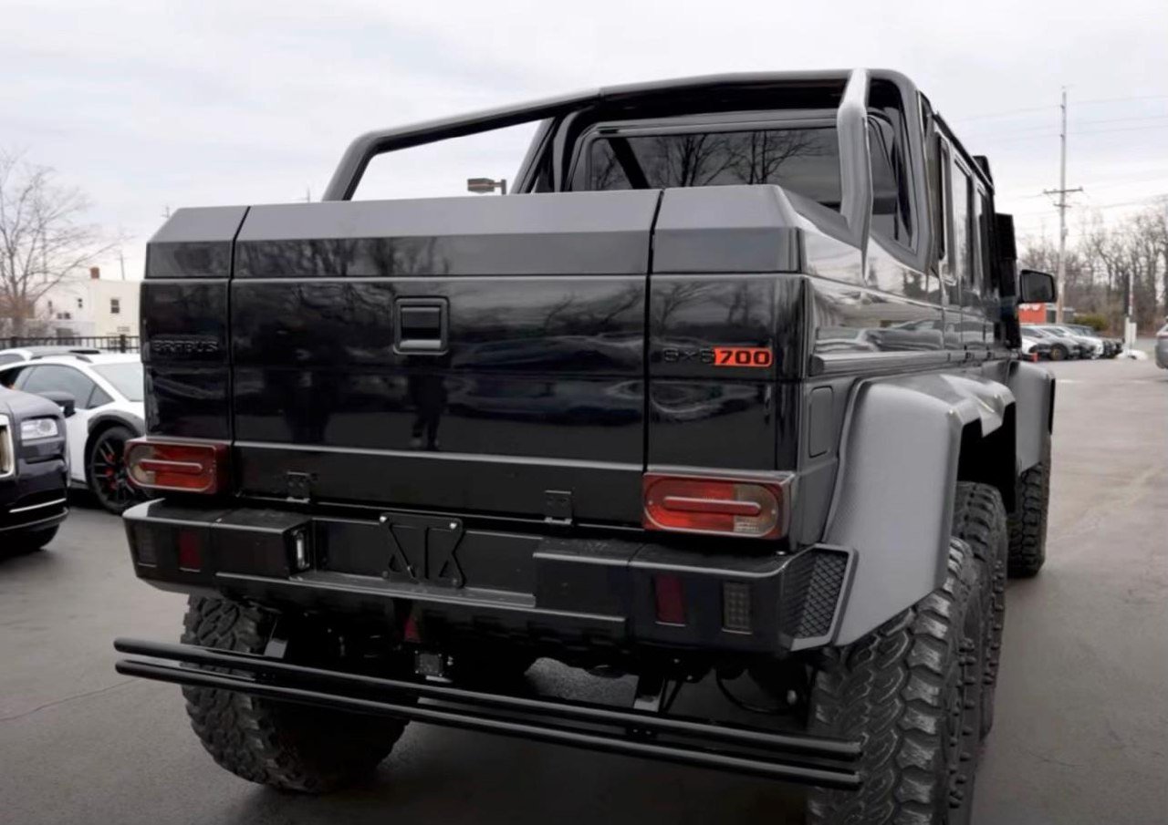 Mercedes-Benz G63 AMG 6×6 Brabus