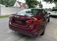 Nissan Altima • Sv