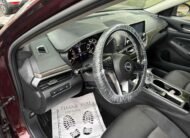 Nissan Altima • Sv