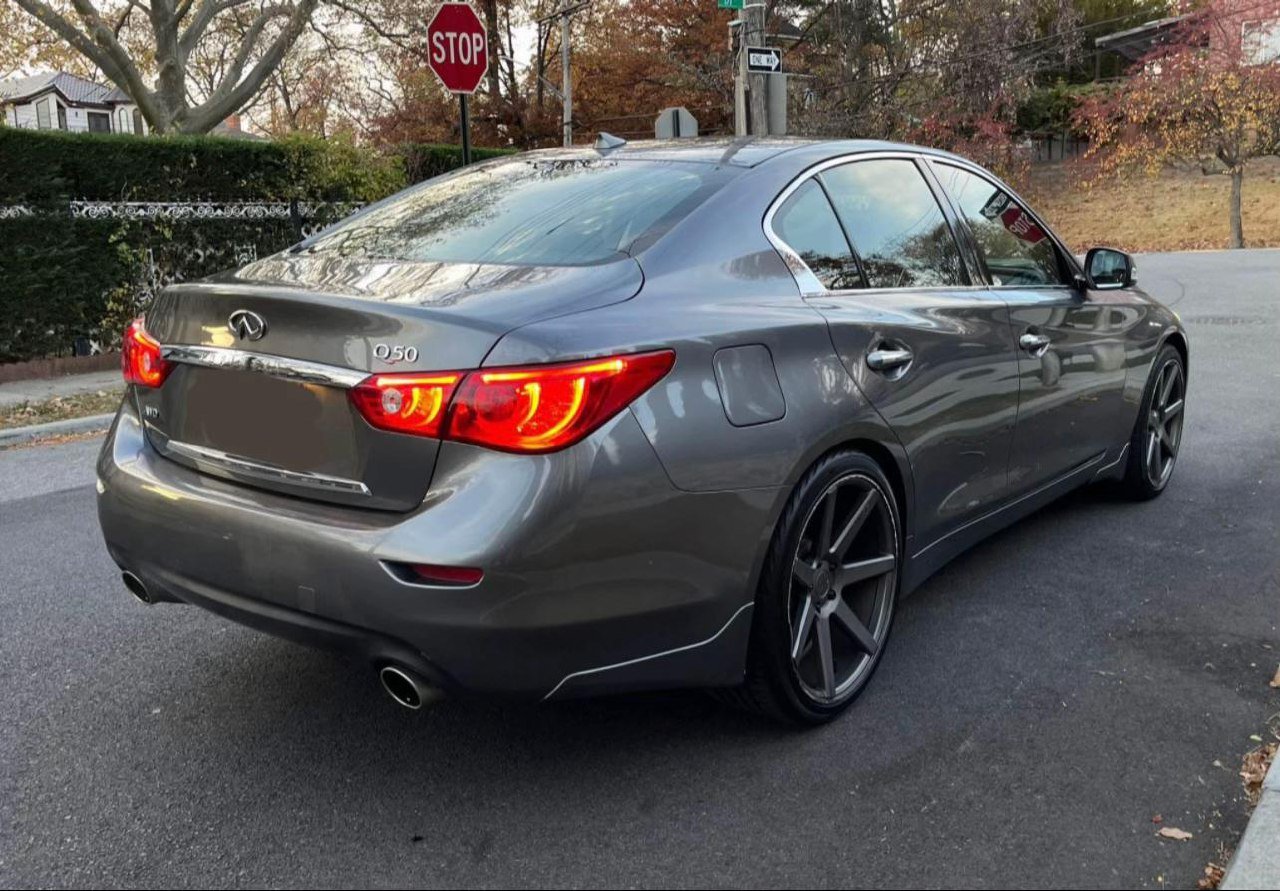 Infiniti Q50 AWD
