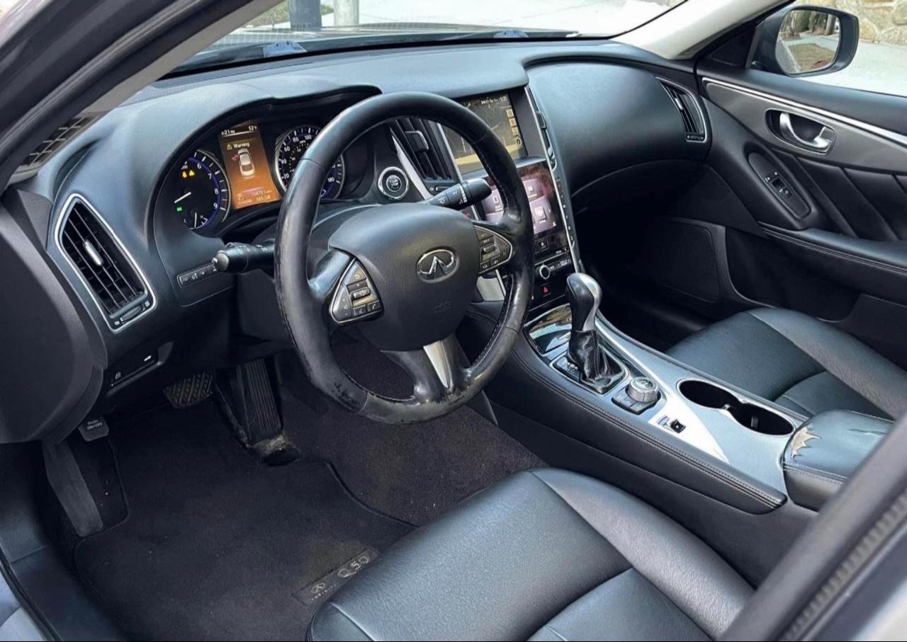 Infiniti Q50 AWD
