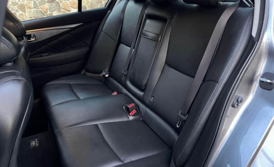 Infiniti Q50 AWD