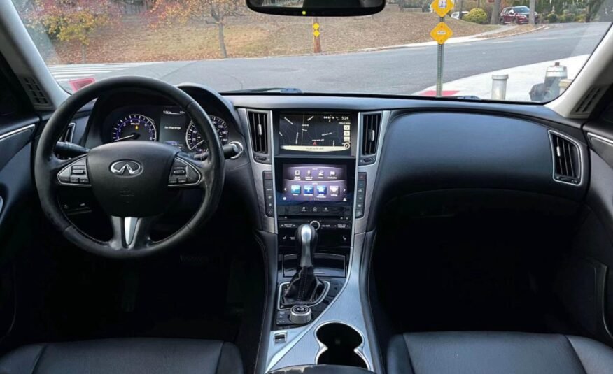 Infiniti Q50 AWD
