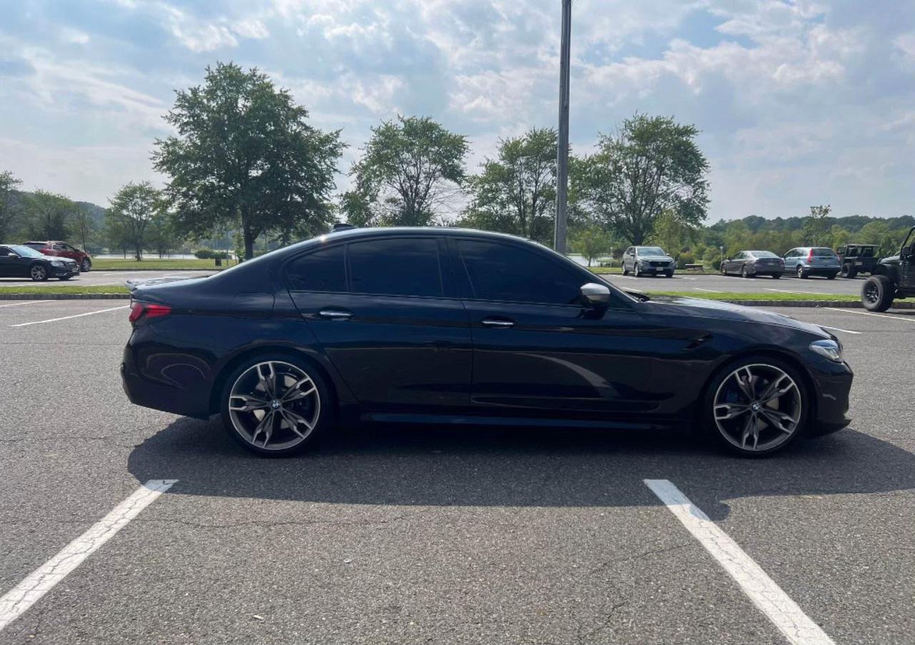 BMW M550i