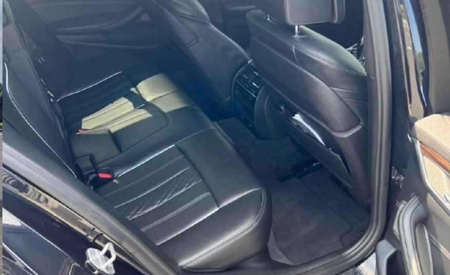 BMW M550i