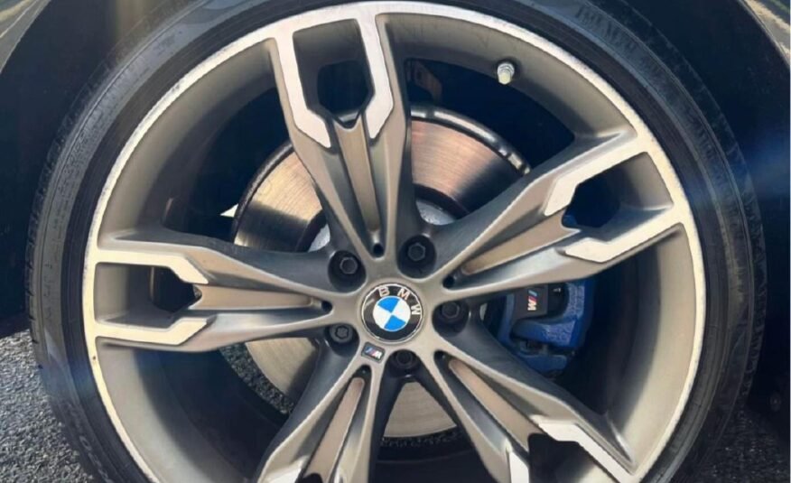 BMW M550i