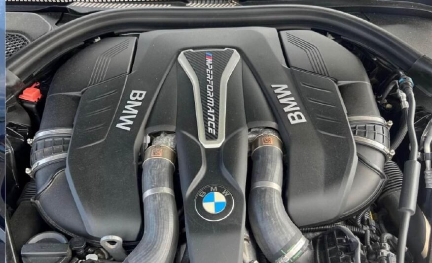 BMW M550i