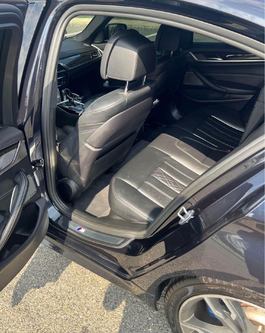 BMW M550i