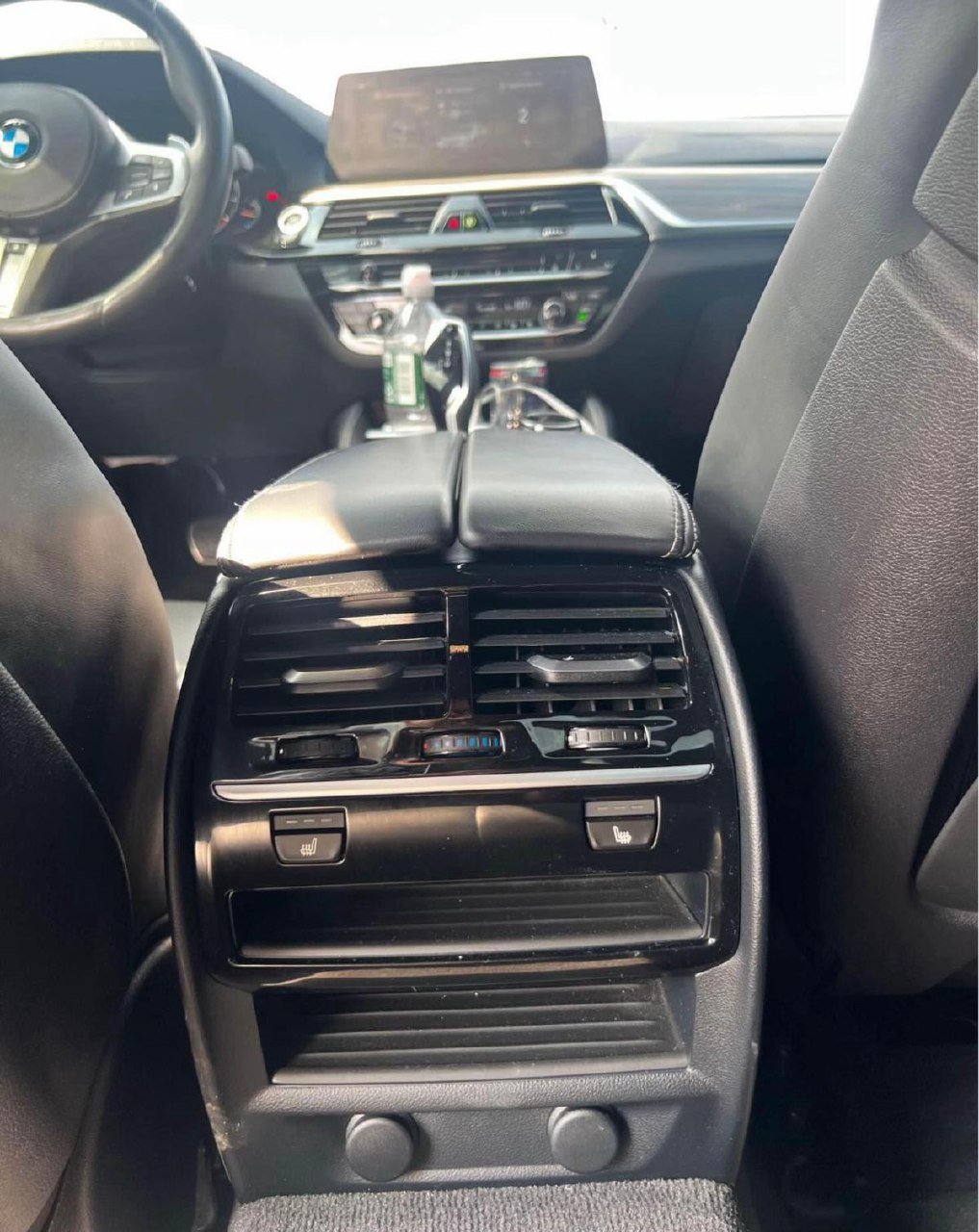 BMW M550i