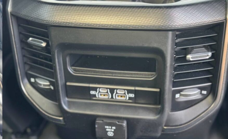 RAM 1500 4WD CREW CAB 5.7L SPORT