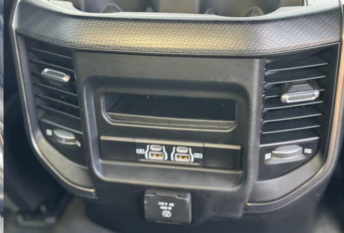 RAM 1500 4WD CREW CAB 5.7L SPORT