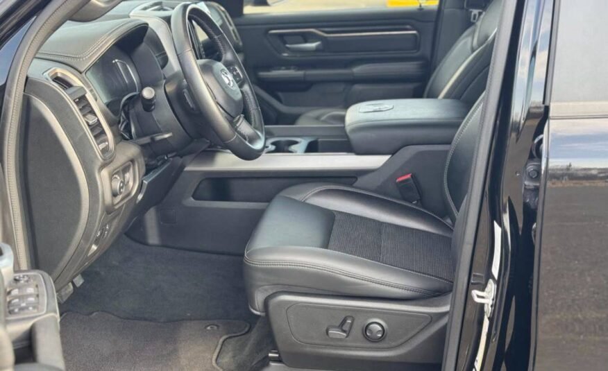 RAM 1500 4WD CREW CAB 5.7L SPORT