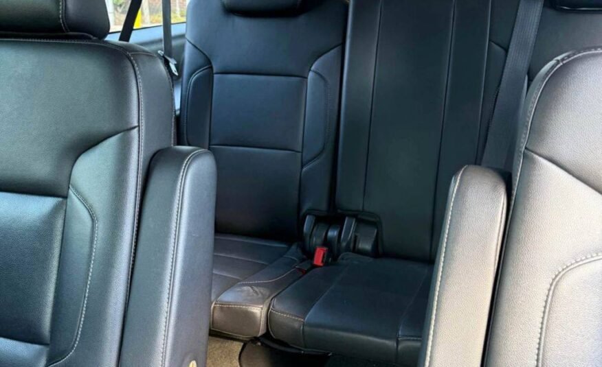 Chevrolet Suburban • LT Sport Utility 4D
