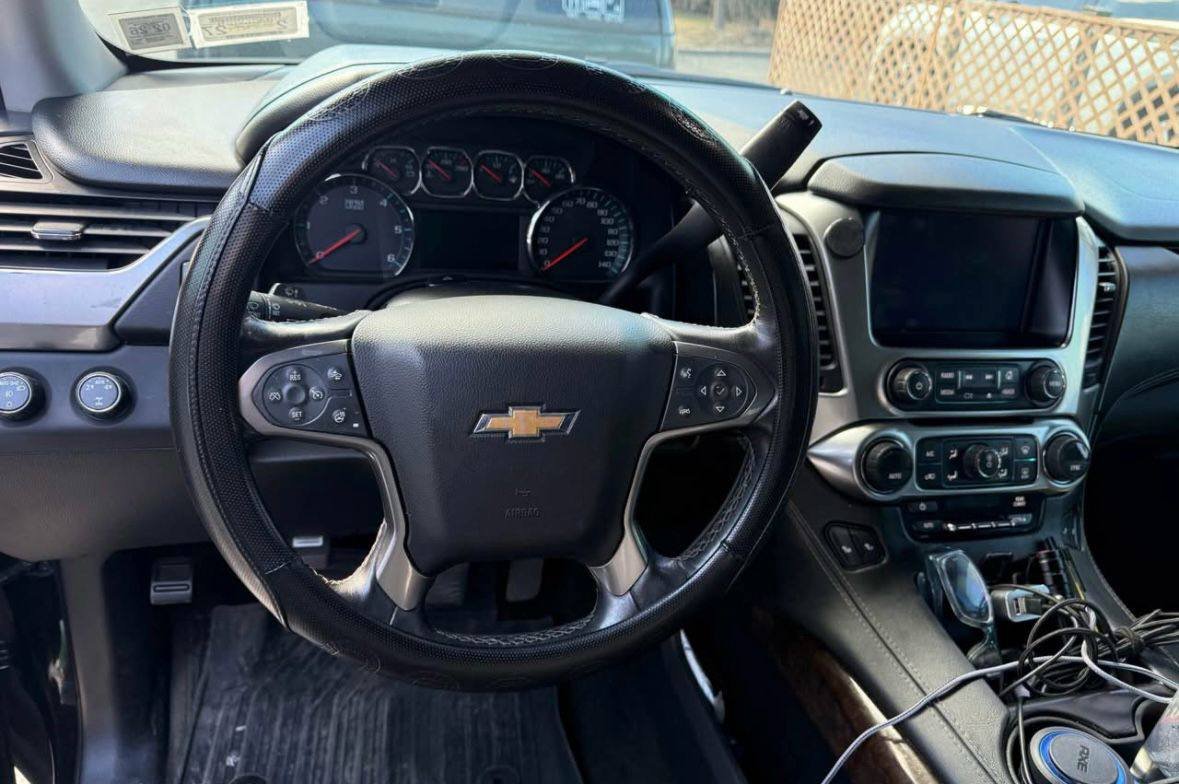 Chevrolet Suburban • LT Sport Utility 4D