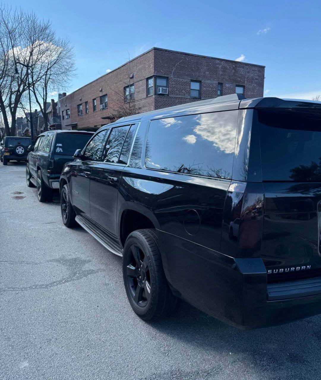 Chevrolet Suburban • LT Sport Utility 4D