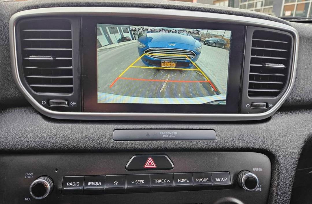 Kia Sportage • LX Sport Utility 4D