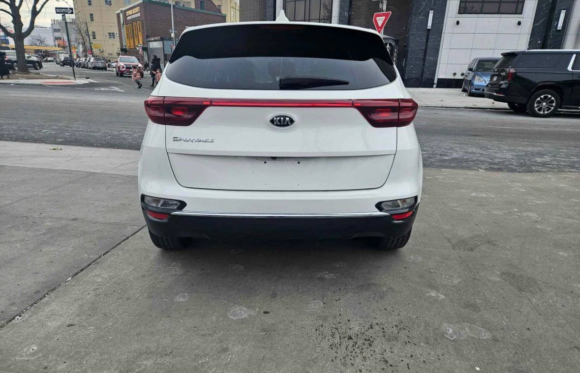 Kia Sportage • LX Sport Utility 4D