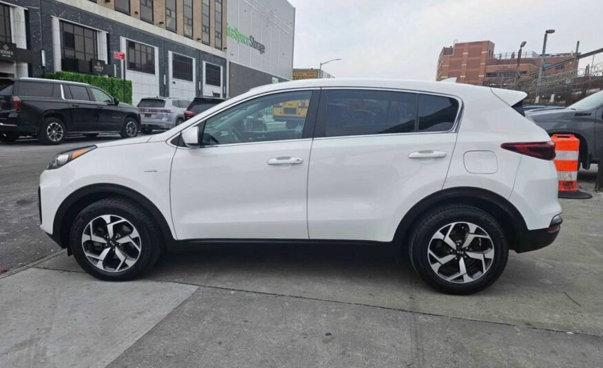 Kia Sportage • LX Sport Utility 4D