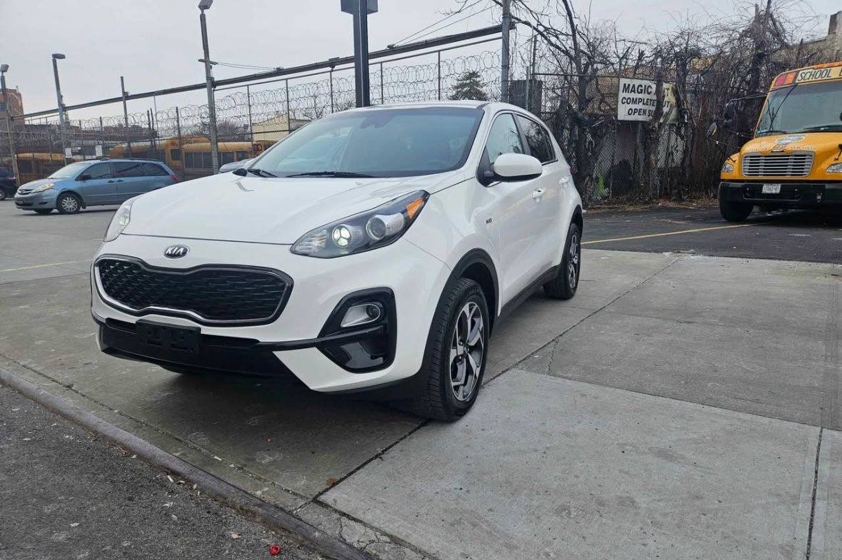Kia Sportage • LX Sport Utility 4D