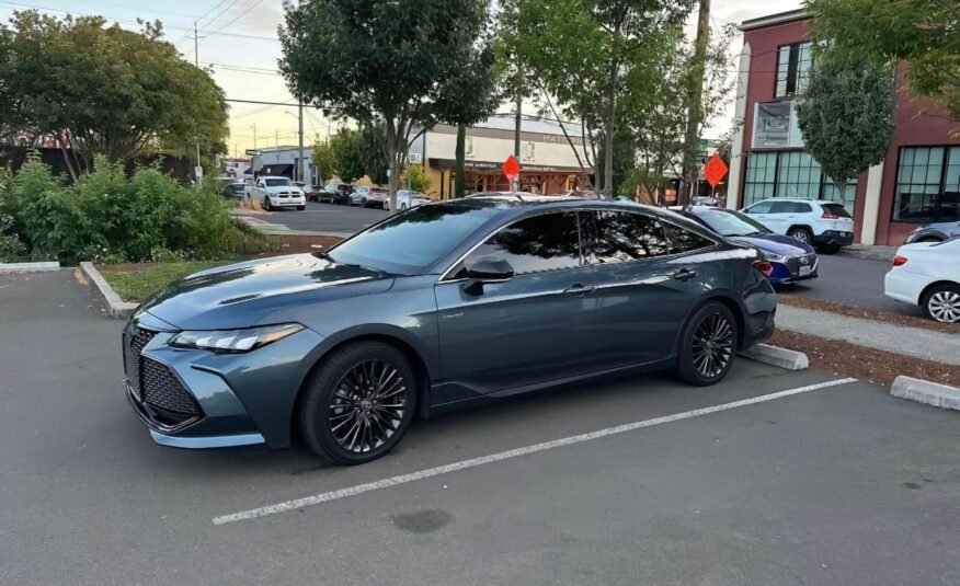 Toyota Avalon Hybrid