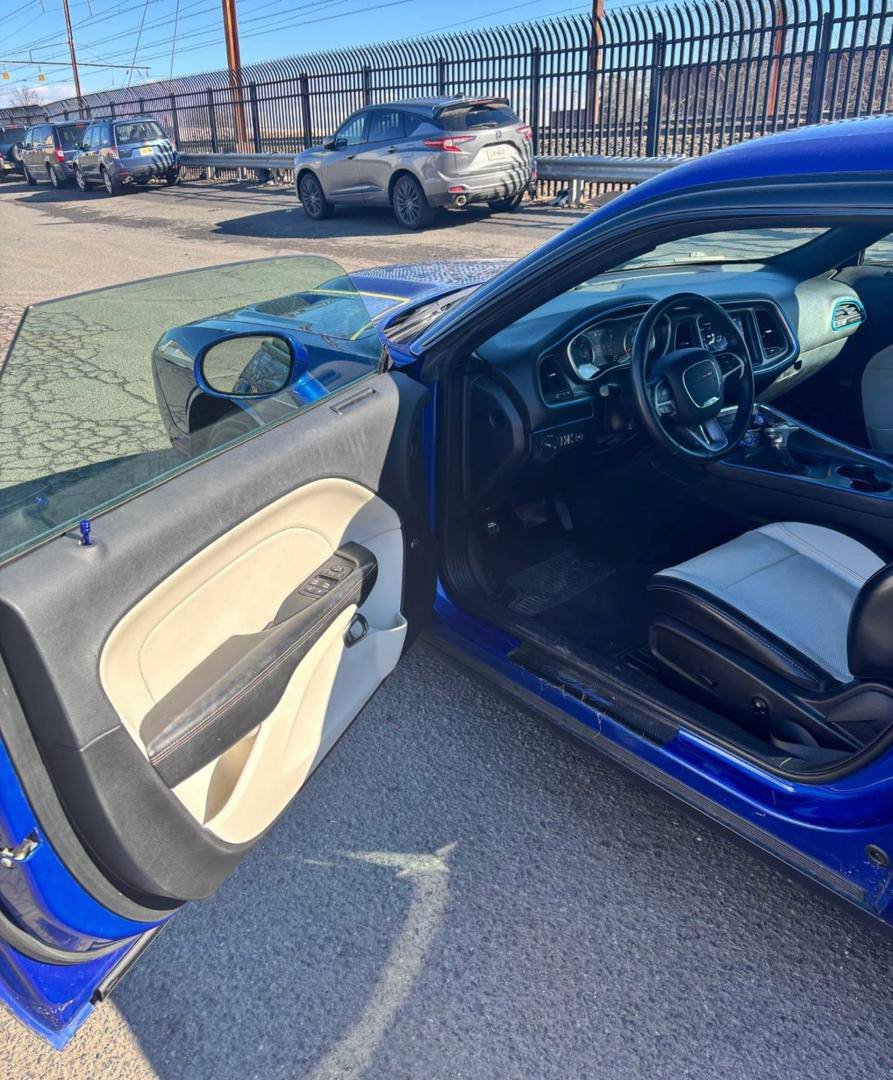 Dodge Challenger • GT Coupe 2D