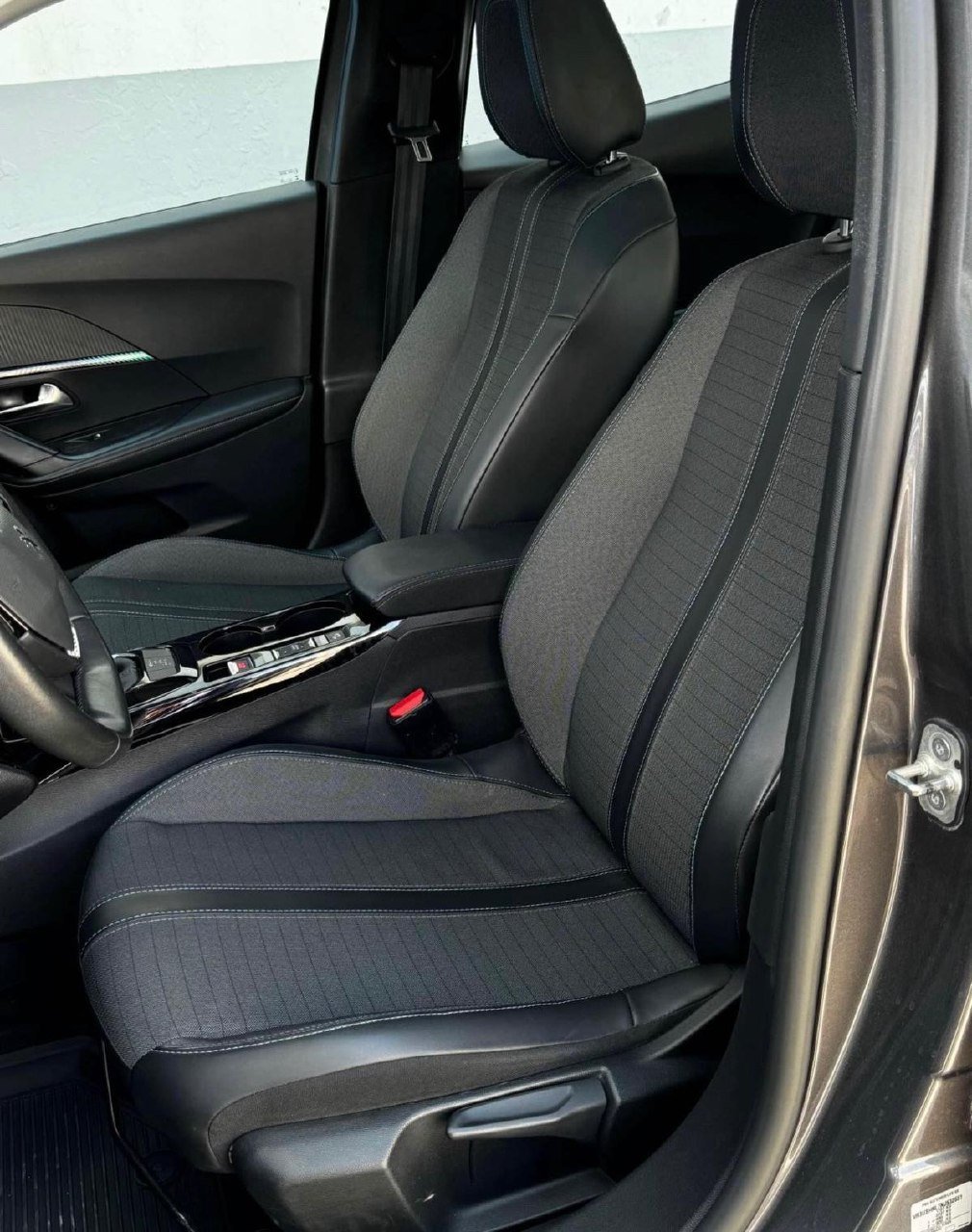 PEUGEOT 2008 ALLURE