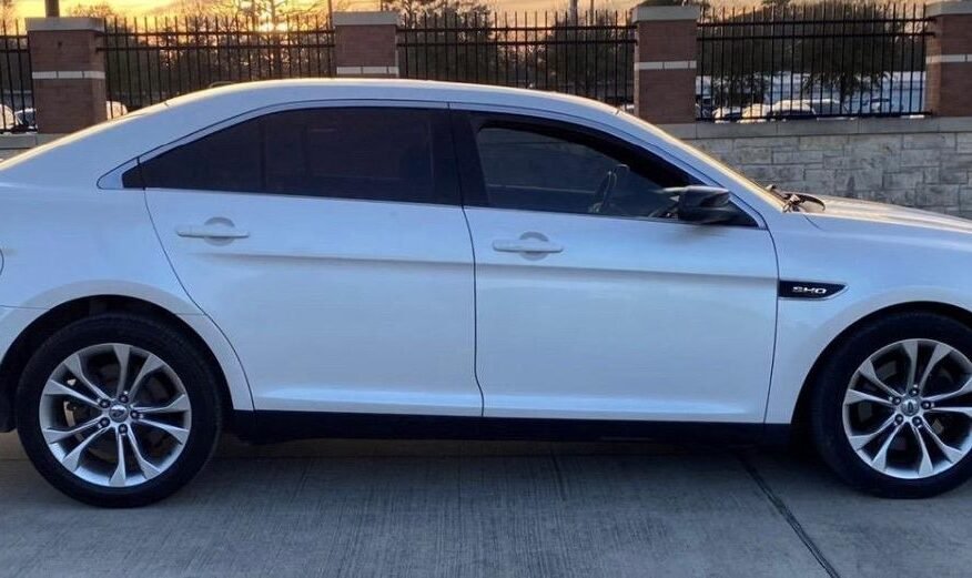 Ford Taurus