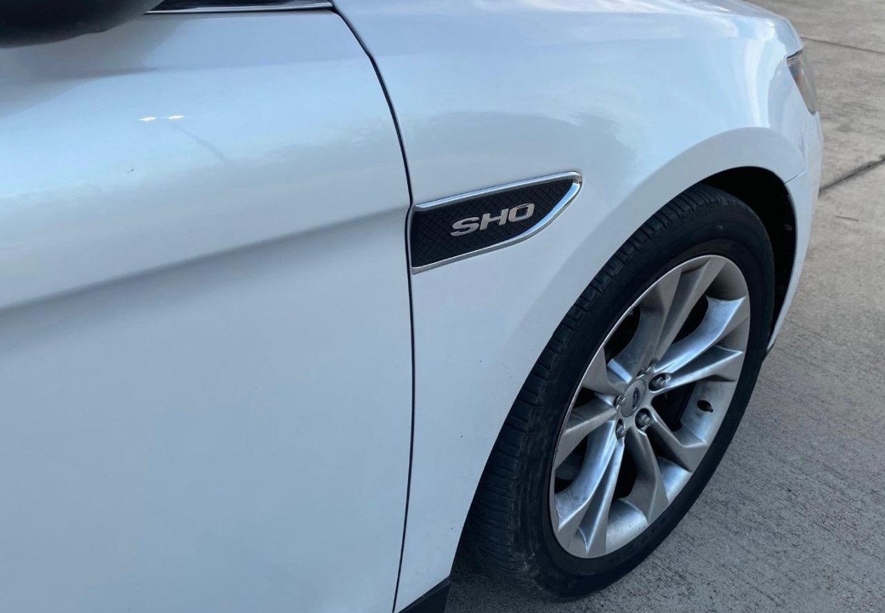 Ford Taurus