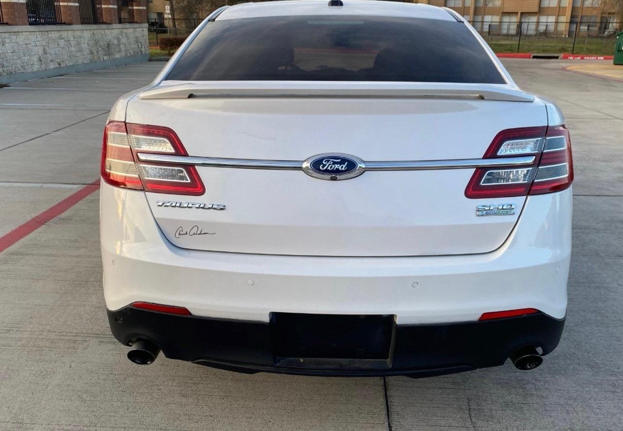Ford Taurus