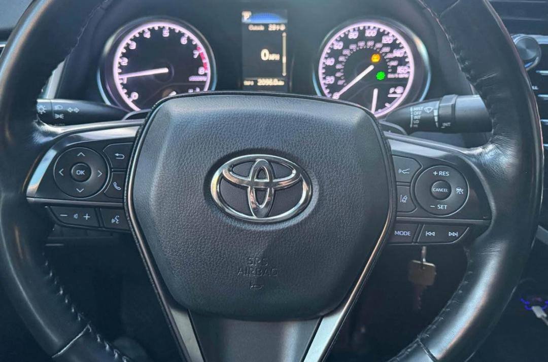 Toyota Camry • LE Sedan 4D