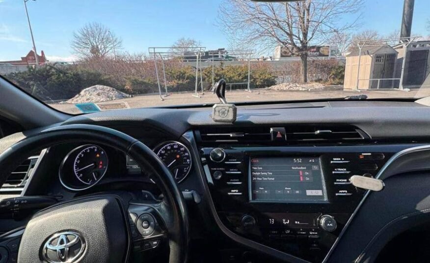 Toyota Camry • LE Sedan 4D