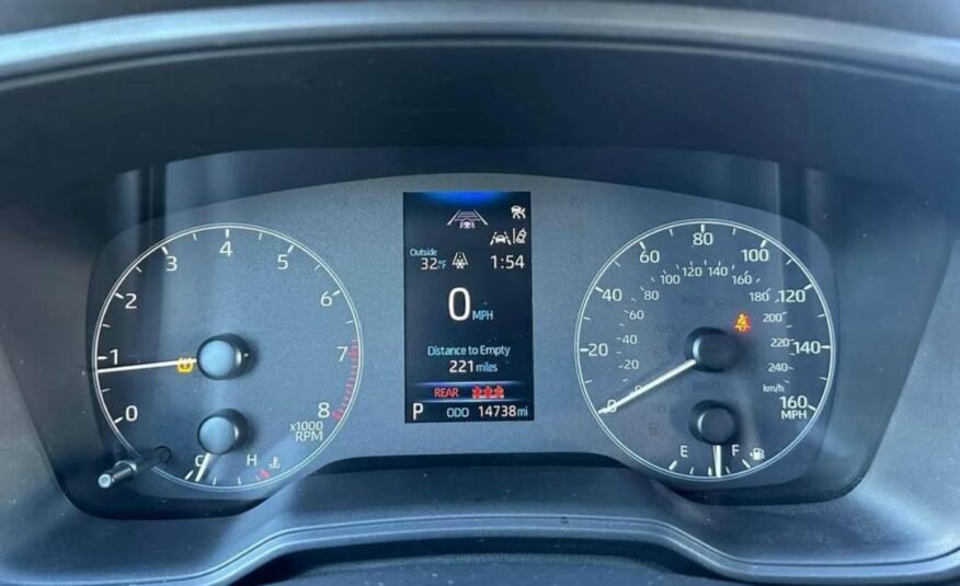 Toyota Corolla LE
