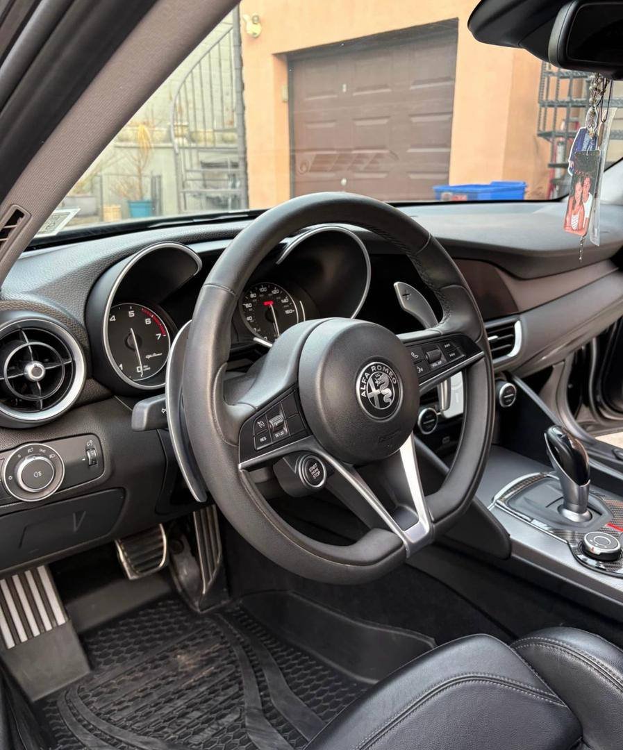 Alfa Romeo Giulia • Giulia