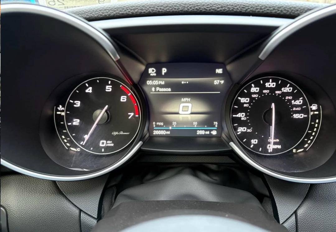 Alfa Romeo Giulia • Giulia