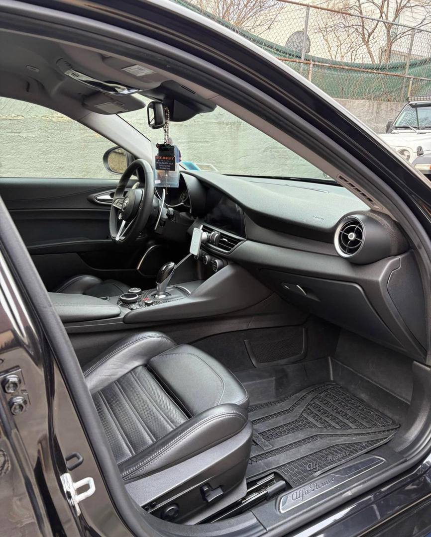 Alfa Romeo Giulia • Giulia