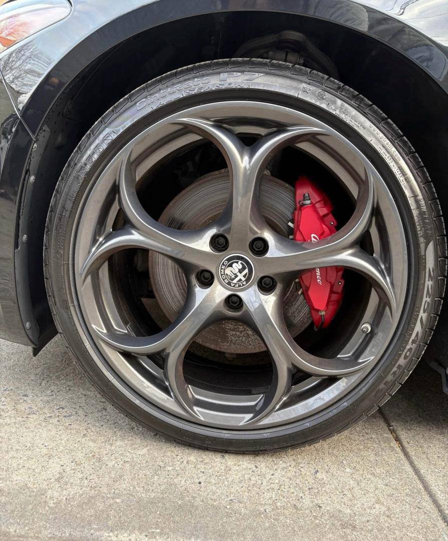 Alfa Romeo Giulia • Giulia