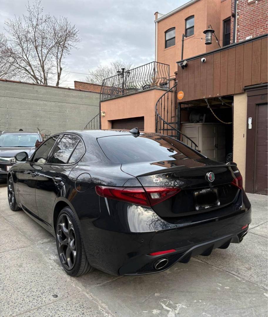 Alfa Romeo Giulia • Giulia