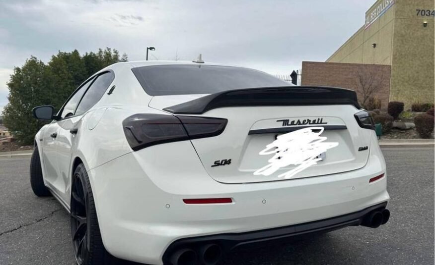 Maserati Ghibli • S Q4