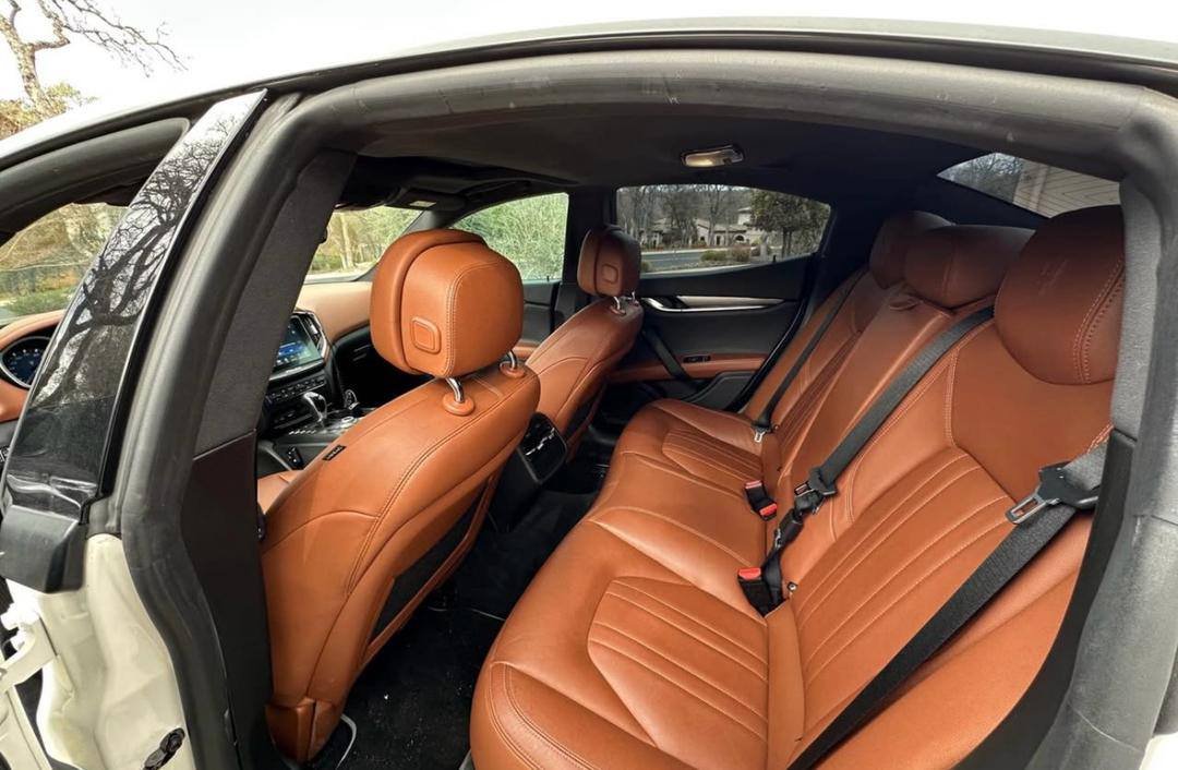 Maserati Ghibli • S Q4