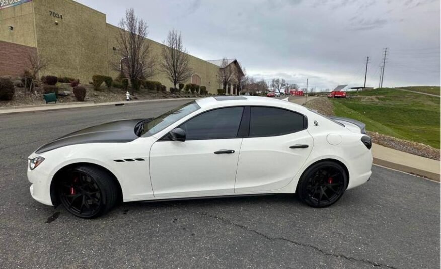 Maserati Ghibli • S Q4