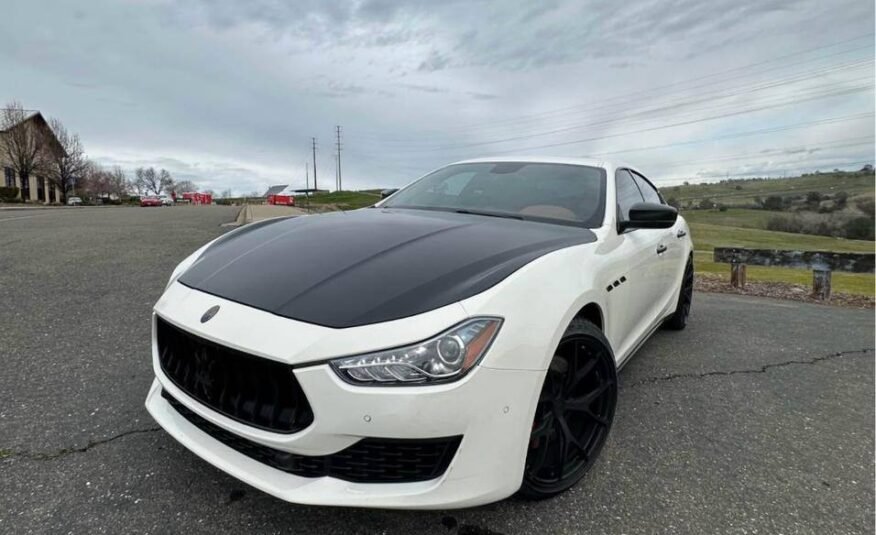 Maserati Ghibli • S Q4