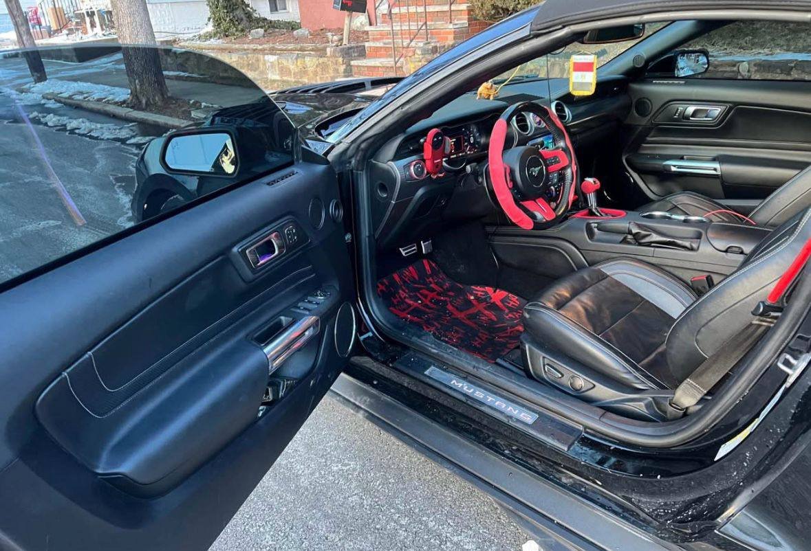 Ford Mustang • GT Premium Convertible 2D