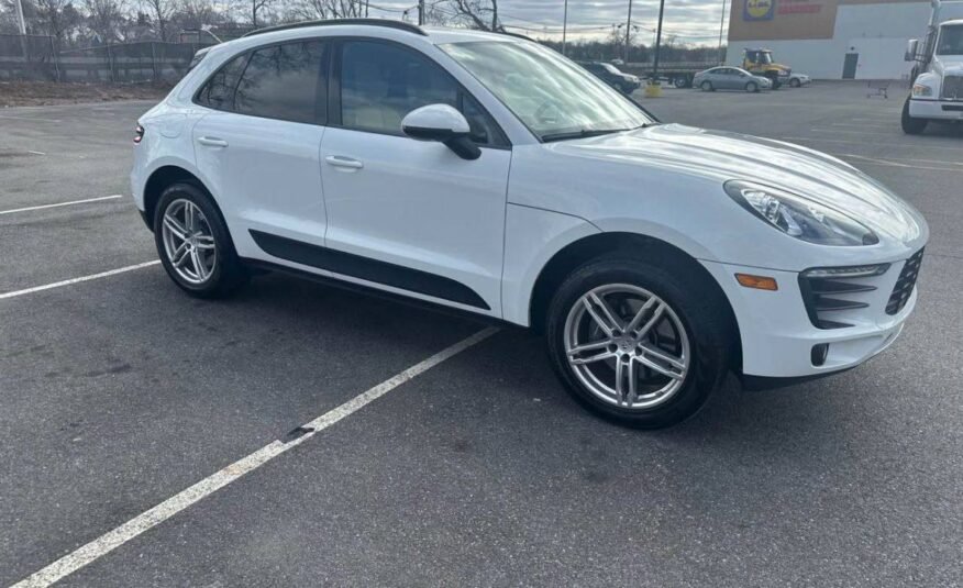 Porsche Macan • S Sport Utility 4D