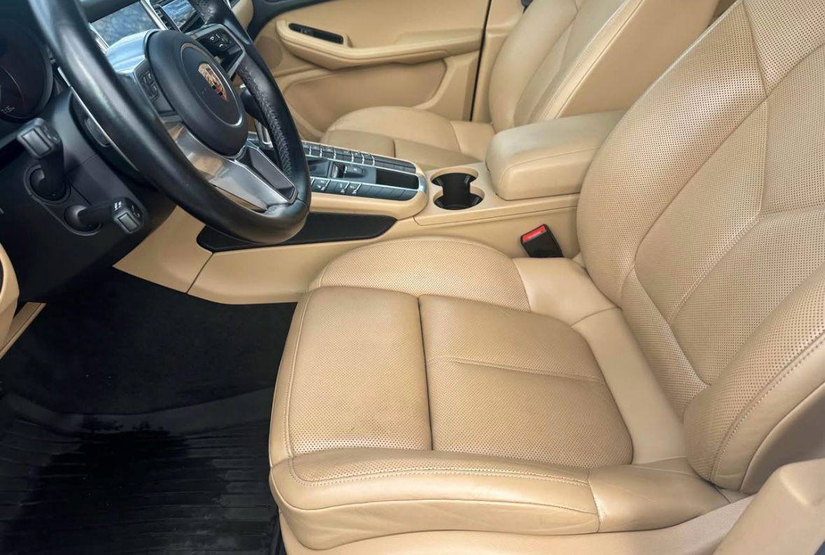 Porsche Macan • S Sport Utility 4D