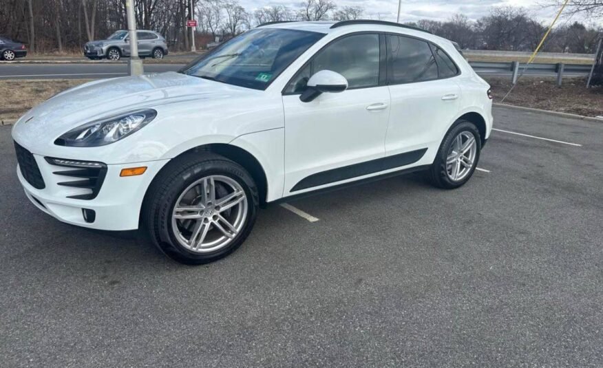Porsche Macan • S Sport Utility 4D